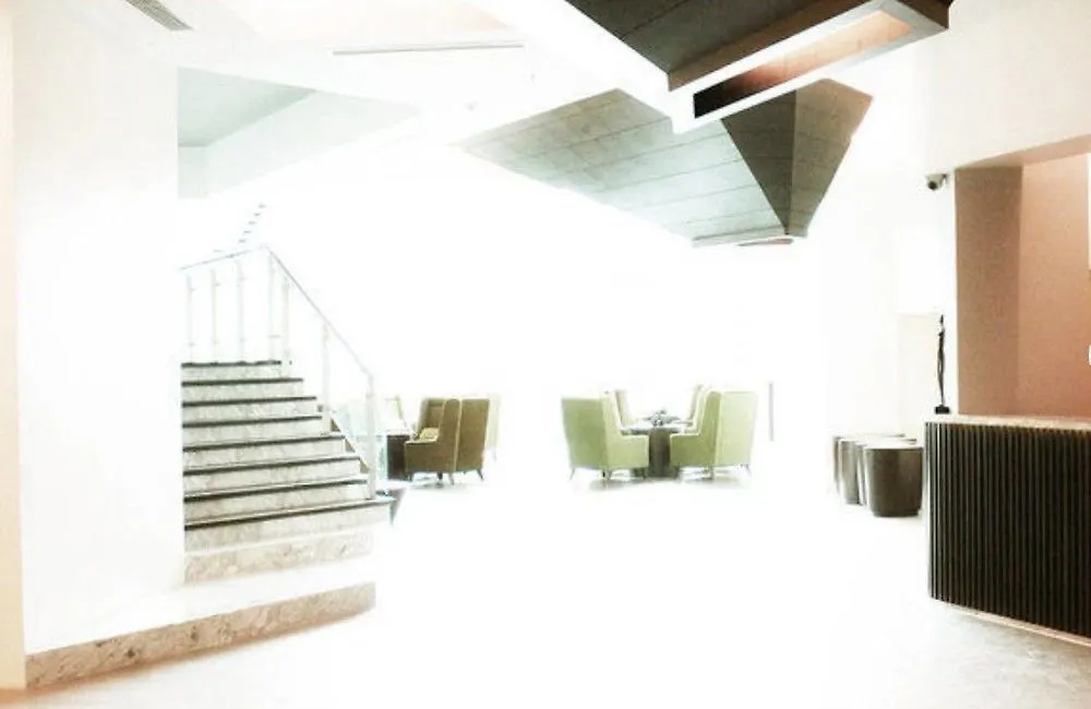 ****  Wyne Hotel Rangoon Myanmar